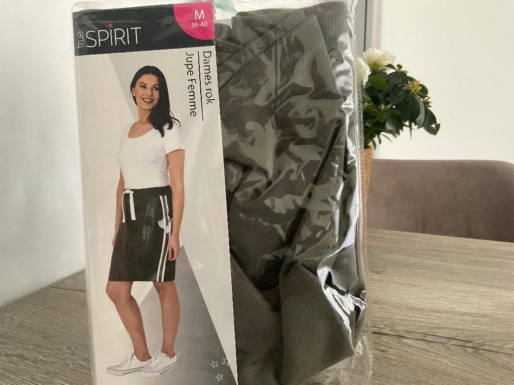 Rokje, Kleding | Dames, Rokken, Maat 38/40 (M), Overige kleuren, Nieuw, Ophalen of Verzenden