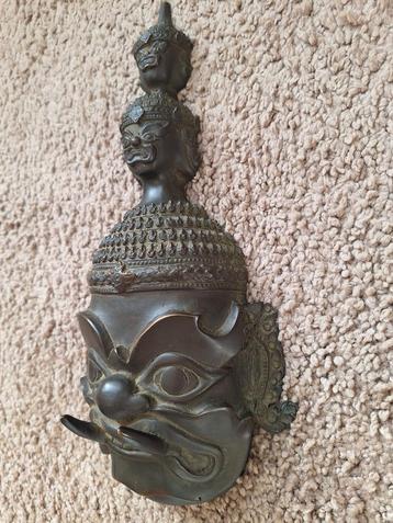 Bronzen Masker beschikbaar voor biedingen