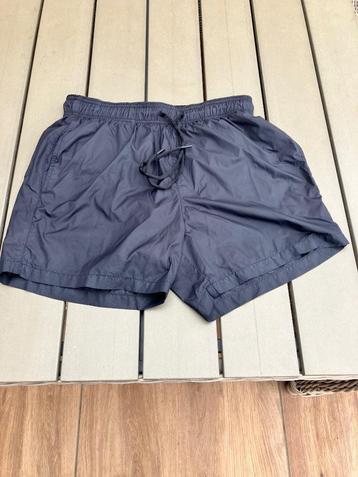 Sportkleding kinderen beschikbaar voor biedingen