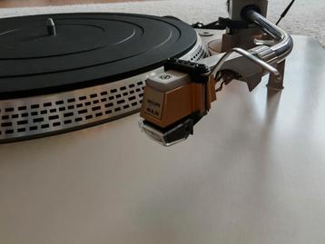 Sony PS-T1 met Philips GP 412 gold element beschikbaar voor biedingen