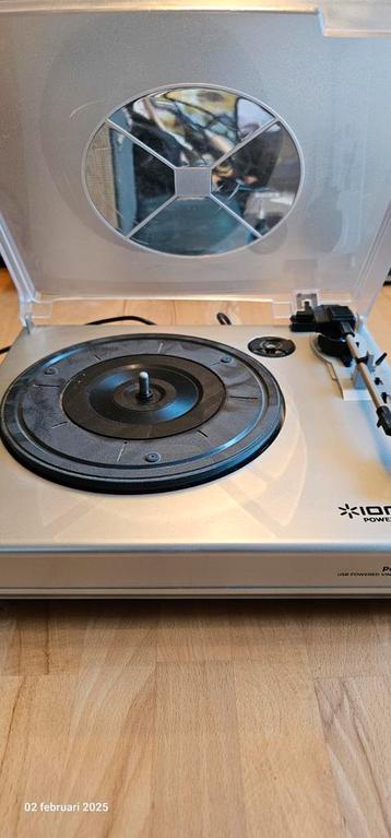 ION platenspeler  beschikbaar voor biedingen