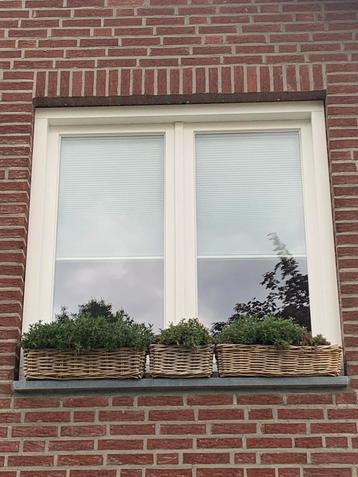 Houten kozijn (draaikiep) beschikbaar voor biedingen