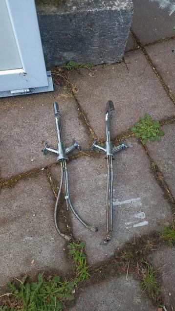 vintage wastafel kraan 2x beschikbaar voor biedingen