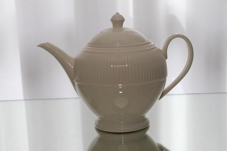 Wedgwood Windsor delen, Huis en Inrichting, Keuken | Servies, Zo goed als nieuw, Wedgwood, Porselein, Ophalen