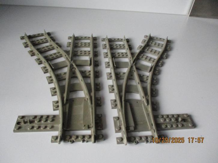 9v LEGO 2 WISSELS 4531 (L+R), Licht Beschadigd goede staat!!, Kinderen en Baby's, Speelgoed | Duplo en Lego, Gebruikt, Lego, Complete set