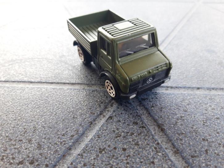 Unimog militair - SIKU, Hobby en Vrije tijd, Modelauto's | Overige schalen, Zo goed als nieuw, Bus of Vrachtwagen, Ophalen of Verzenden
