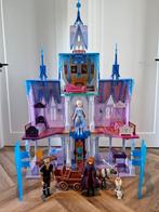 Frozen xl kasteel met slee en poppen, Ophalen, Zo goed als nieuw, Poppenhuis