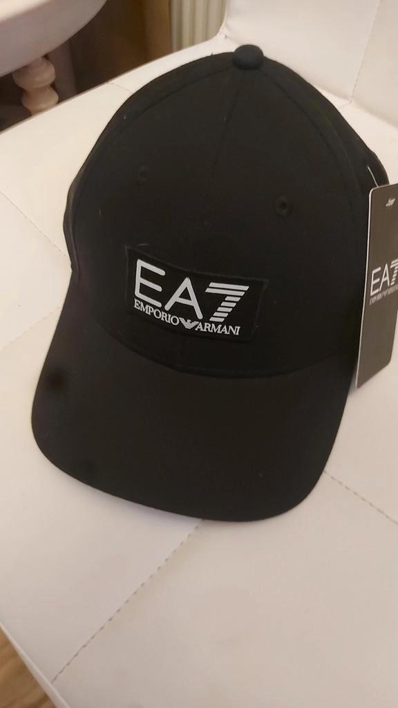 NEW!! Emporio  Armani EA7 Pet., Kleding | Heren, Hoeden en Petten, Zo goed als nieuw, Ophalen of Verzenden