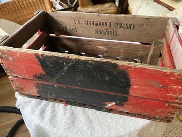 Oude krat  Amstel  beschikbaar voor biedingen