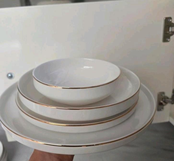 Serviesset 6 pers. - Gouden Rand - Zo goed als nieuw!, Huis en Inrichting, Keuken | Servies, Zo goed als nieuw, Compleet servies