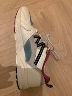 Karhu Fusion - Maat 46 - LILY WHITE/GRAY VIOLET - zgan, Overige kleuren, Ophalen of Verzenden, Sneakers of Gympen, Zo goed als nieuw