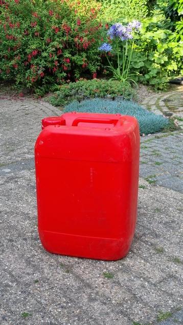Jerrycan 25 ltr 5 stuks beschikbaar voor biedingen