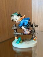 Hummel 201 2/0 Retreat to safety, Verzamelen, Beelden en Beeldjes, Ophalen of Verzenden, Zo goed als nieuw, Hummel