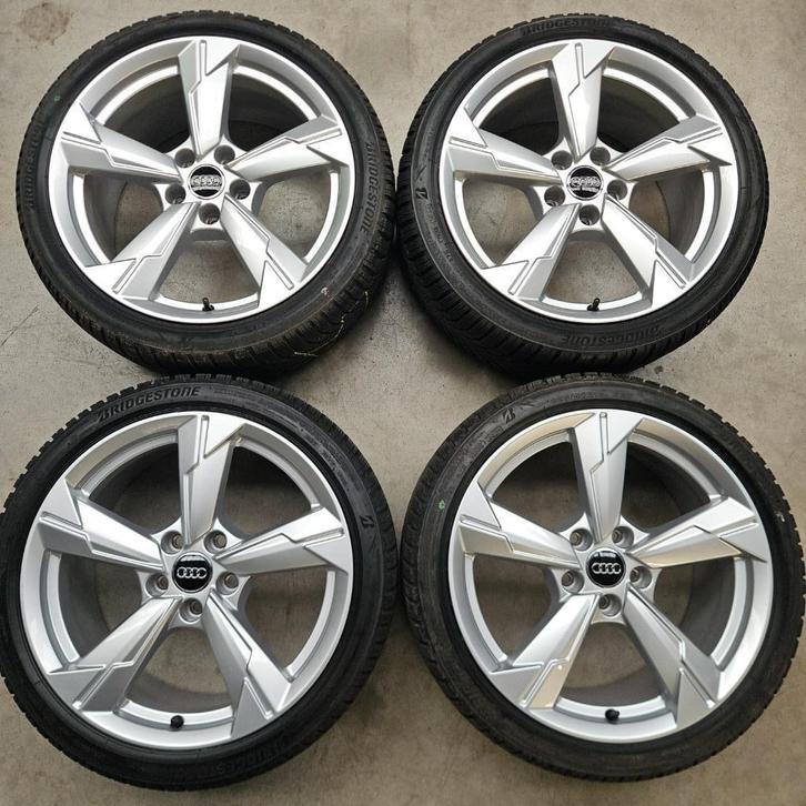18 Inch Originele AUDI A3 Winterbanden 225/40/18 Bridgestone, Auto-onderdelen, Banden en Velgen, Band(en), Winterbanden, 18 inch