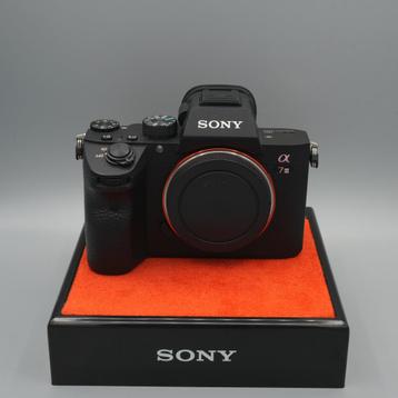 Sony A7 III body 14387 clicks Fullframe systeemcamera beschikbaar voor biedingen