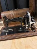 Naaimachine antiek, Antiek en Kunst, Antiek | Naaimachines, Ophalen