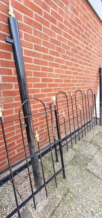 Zwaar ijzeren opritpoort - tuinpoort beschikbaar voor biedingen