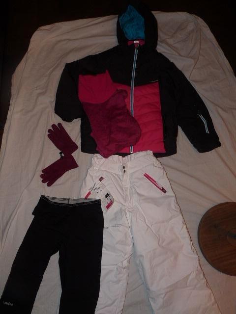 Skipak. Skijas, Skibroek en Skipully van Wedze. Maat 128 134, Kinderen en Baby's, Kinderkleding | Maat 134, Zo goed als nieuw