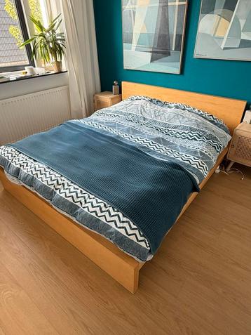 Bed Ikea Malm 160x200