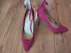 Hoge bordeaux rode pumps maat 38, Ophalen of Verzenden, Zo goed als nieuw, Rood