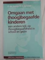 D.J. Janson - Omgaan met (hoog)begaafde kinderen, D.J. Janson; F. de Hoop, Ophalen of Verzenden, Zo goed als nieuw
