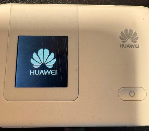 MiFi router Huawei E5372, Computers en Software, Routers en Modems, Gebruikt, Router met modem, Ophalen of Verzenden
