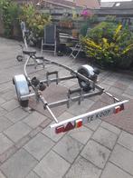 Boottrailer, Kalf kanteltrailer, Watersport en Boten, Ophalen, Minder dan 1500 kg, Verstelbare verlichting, Sloepentrailer