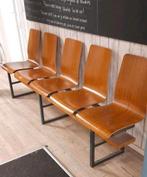 Vintage wachtkamer stoelen bankje, Huis en Inrichting, Stoelen, Ophalen, Bruin, Eén