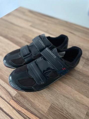 Shimano R065 wielrenschoenen maat 43 beschikbaar voor biedingen