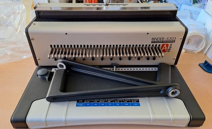 Ponsbindmachine S303 voor wire bindruggen -Albyco, Diversen, Schrijfwaren, Zo goed als nieuw, Ophalen