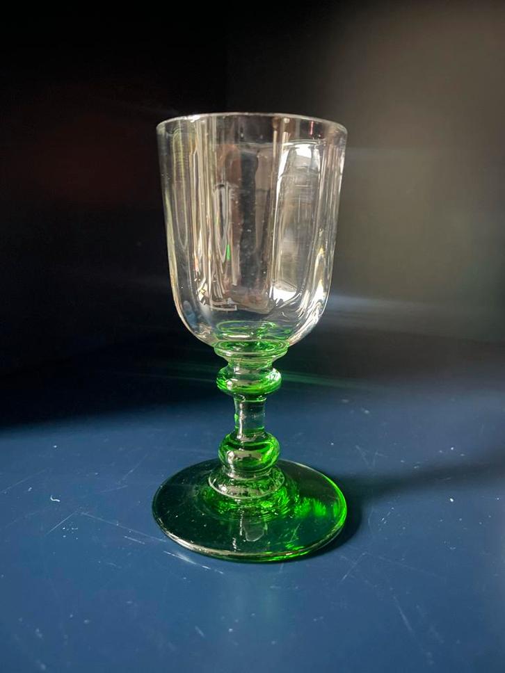 Annagroen mangaan Borrelglas, Antiek en Kunst, Antiek | Glas en Kristal, Ophalen of Verzenden