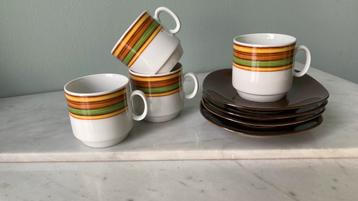 Leuk setje van 4 retro koffiekopjes met schotel Van Nelle! beschikbaar voor biedingen