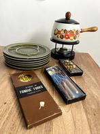 Fonduepan, 6 borden, 4 schaaltjes, 6 vorken en 6 lepeltjes., Ophalen