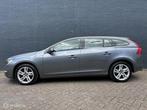 Volvo V60 2.0 T3 Momentum - Volvo dealer onderh., Auto's, Volvo, Bedrijf, Te koop, V60, ABS, Airbags, Airconditioning, Alarm, Bluetooth