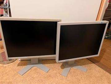 2x Eizo 21 inch Monitor Set - Inclusief Kabels beschikbaar voor biedingen