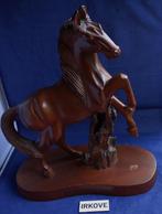 HOUTEN PAARD * FRAAI BEELD * Op Sokkel *, Verzenden