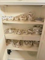 Compleet porseleinen Royal Alberts lavender Rose Servies, Antiek en Kunst, Ophalen