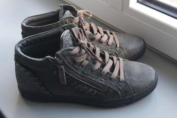 Wandelschoenen maat 39 nieuw beschikbaar voor biedingen
