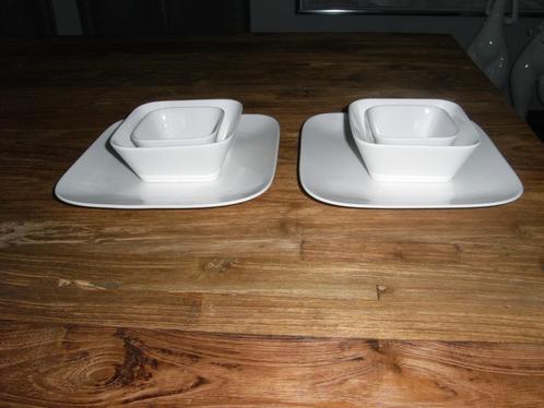 2 witte vierkante borden square servies + 2x2 schaaltjes, Huis en Inrichting, Keuken | Servies, Nieuw, Bord(en), Effen, Porselein