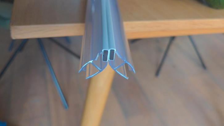 Magneetstrips douchewand/ douchedeur 8mm x 200cm NIEUW!, Doe-het-zelf en Verbouw, Plinten en Afwerking, Nieuw, Overige typen, Overige materialen