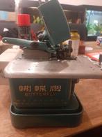 Vintage Butterfly Lockmachine, Ophalen