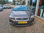Ford Focus Coupé-Cabriolet 1.6-16V Titanium cabriolet, 1596 cc, 4 cilinders, 4 stoelen, Bedrijf