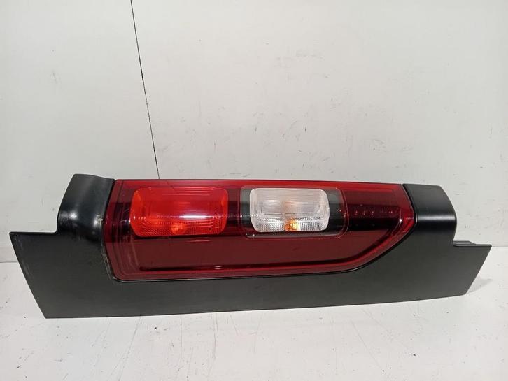 Achterlicht carrosserie rechts Renault Trafic, Auto-onderdelen, Verlichting, Renault, Gebruikt, Herkomst onderdeel bekend, 12 maanden garantie