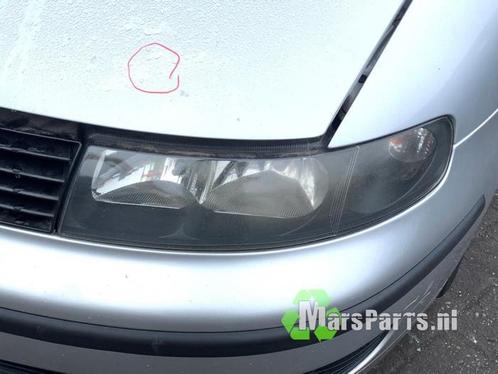 Koplamp links van een Seat Leon, Auto-onderdelen, Verlichting, Seat, Gebruikt, 3 maanden garantie, Ophalen of Verzenden