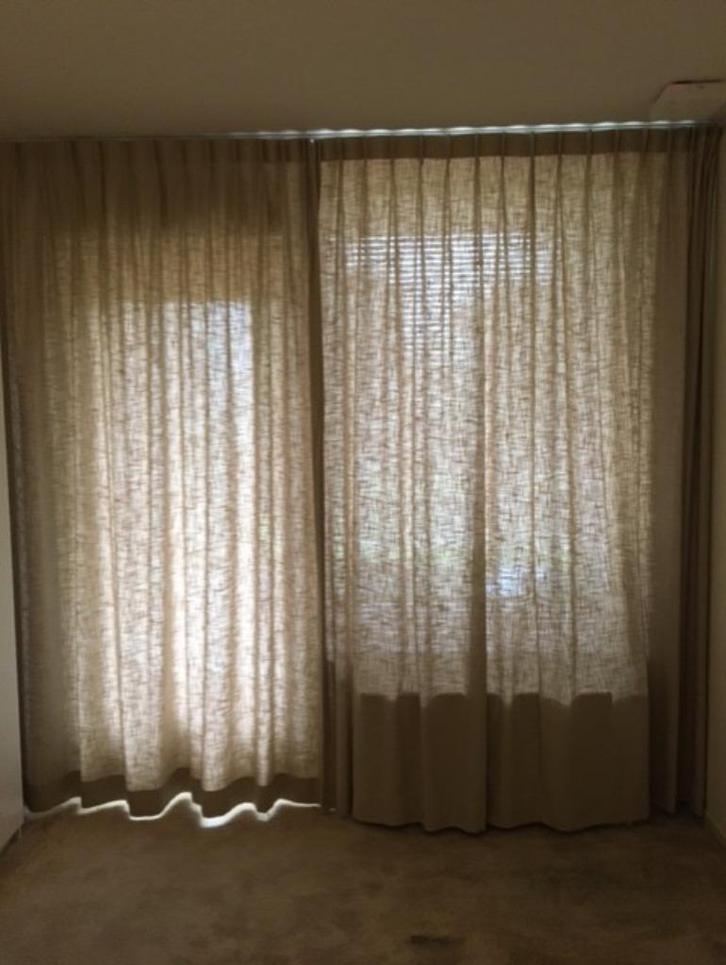 gordijnen a house of happiness 340 cm breed 250 cm lang, Huis en Inrichting, Stoffering | Gordijnen en Lamellen, Zo goed als nieuw