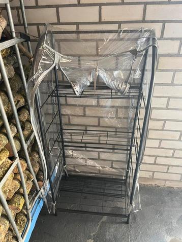 Tuinkast tuinkas beschikbaar voor biedingen