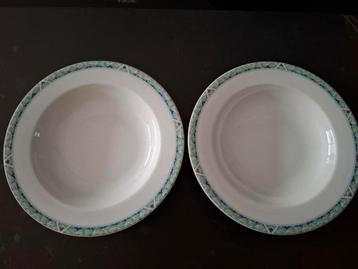 2 Nieuwe Arzberg Diepe Borden - 23cm beschikbaar voor biedingen