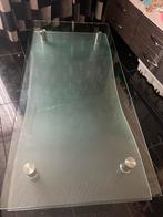 Glazen salontafel, Ophalen