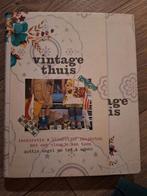 Vintage Thuis - Inspiratie & Kleurrijke Projecten, Ophalen of Verzenden, Zo goed als nieuw, Scrapbooking en Knutselen, Dottie Angel en Ted & Agnes
