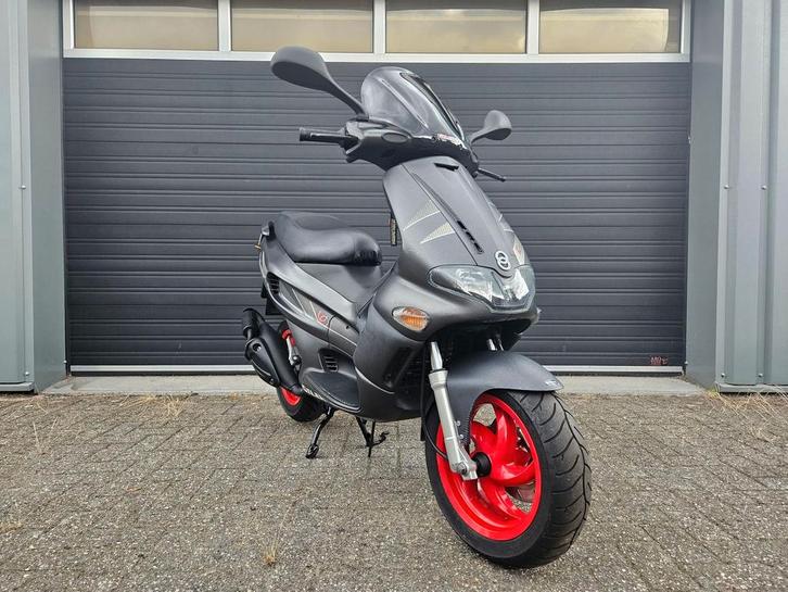 GILERA RUNNER SP PRO A1 MOTOR  2005 OPACO 9092KM NETTE STAAT, Fietsen en Brommers, Brommers | Tuning en Styling, Zo goed als nieuw